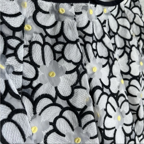 Talbots Skirt Sz 4P Petite Daisy Embellished Pleated Flared Lined 3D Floral EUC - Picture 12 of 14